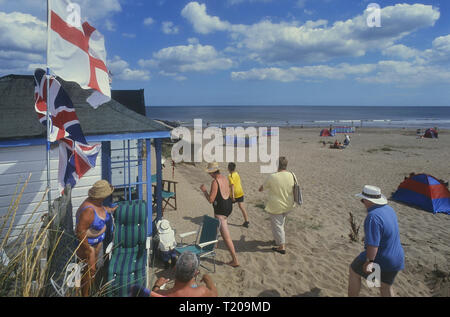 Spiaggia patriottica di capanne a cappella punto. Chapel St Leonards. Vicino a Skegness. Lincolnshire. In Inghilterra. Regno Unito Foto Stock