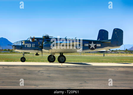 Un WW2 USNavy PBJ-1 (B25 Mitchell) bombardiere a Tucson Air Show in Arizona Foto Stock