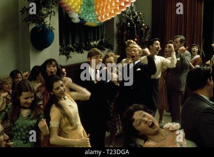 Tutte le creature grandi e piccole (1975) Simon Ward, Data: 1975 Foto Stock