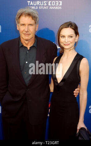 Harrison Ford e Calista Flockhart al terzo mondo annuale Stunt Awards, tenutasi presso la Paramount Pictures Studios di Los Angeles, CA. La manifestazione si è svolta domenica 1 giugno, 2003. Photo credit: Sthanlee B. Mirador/ PictureLux Foto Stock