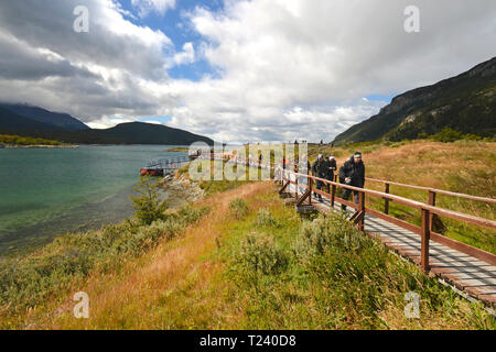 I turisti a Fireland, parco nazionale Tierra del Fuego, Argentina Foto Stock