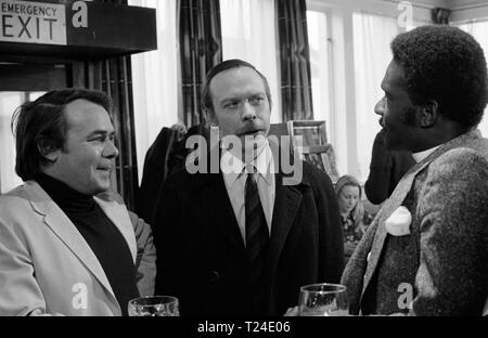 Uomo di casa (1974) Jack Smethurst, Brian Murphy, Rudolph Walker, Data: 1974 Foto Stock