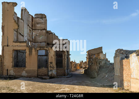 I resti di una città in Aragona che era stato completamente distrutto durante la guerra civile spagnola - Belchite - Spagna Foto Stock