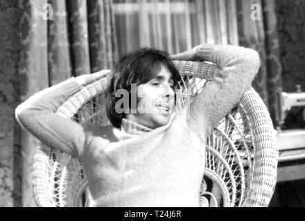 Uomo di casa (1974) Richard O'Sullivan, Data: 1974 Foto Stock