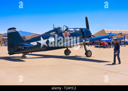 Un WW2 USN Grumman F6F Hellcat aereo da caccia all'Airshow di Tucson in Arizona Foto Stock