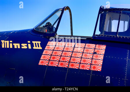 Close up kill tag su un WW2 USN Grumman F6F Hellcat aereo da caccia all'Airshow di Tucson in Arizona Foto Stock