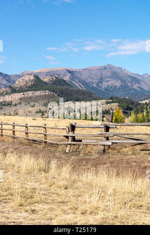 Alta montagna scena in Wyoming, STATI UNITI D'AMERICA Foto Stock