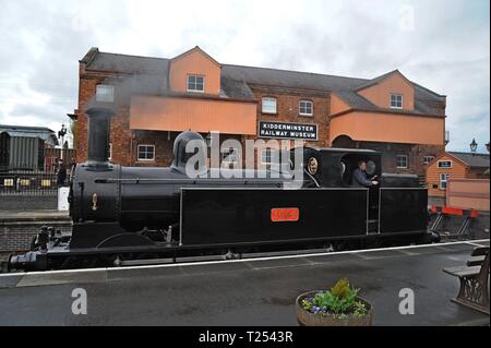 KNWR "carbone cisterna " 1054 fuori Kidderminster Railway Museum a Severn Valley Heritage ferroviaria Gala di primavera 2019 Kidderminster Worcestershire Foto Stock