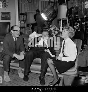 Alcuni saranno, alcune non (1970) Michael Hordern, James Robertson giustizia, Eleanor Summerfield, Data: 1970 Foto Stock