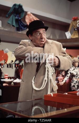 Alcuni saranno, alcune non (1970) Michael Hordern, Data: 1970 Foto Stock