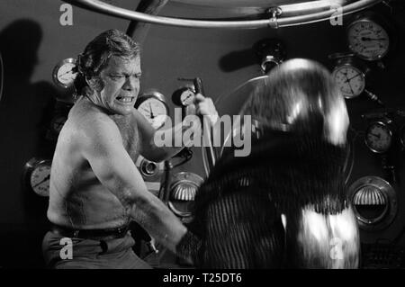 I signori della guerra di Atlantide (1978) Doug McClure, Data: 1978 Foto Stock