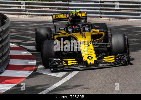 Monte Carlo/Monaco - 05/24/2018 - #55 Carlos Sainz (SPA) nella sua Renault R.S. 18 durante il giorno di apertura della corsa in avanti del 2018 Grand Prix di Monaco Foto Stock