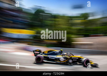 Monte Carlo/Monaco - 05/24/2018 - #55 Carlos Sainz (SPA) nella sua Renault R.S. 18 durante il giorno di apertura della corsa in avanti del 2018 Grand Prix di Monaco Foto Stock