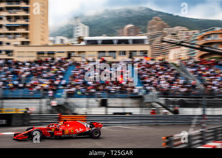 Monte Carlo/Monaco - 05/24/2018 - campione del mondo #5 Sebastian Vettel (GER) nella sua Ferrari SF71H durante le prove libere in vista del 2018 GP di Monaco Foto Stock