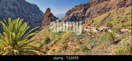 Panorama di montagna villaggio Masca a Tenerife (Isole Canarie) Foto Stock