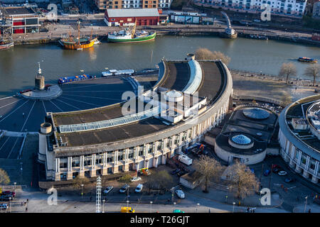 Lloyds Banking Group HQ, Millennium Square e siamo curiosi. Bristol dall'aria. Foto Stock