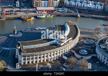 Lloyds Banking Group HQ, Millennium Square e siamo curiosi. Bristol dall'aria. Foto Stock