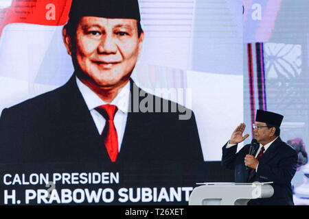 Jakarta, Indonesia. 30 Mar, 2019. Indonesiano candidato presidenziale Prabowo Subianto parla durante il quarto dibattito di Jakarta, Indonesia, 30 marzo 2019. Indonesia terrà la sua elezione presidenziale in aprile 2019. Credito: Agung Kuncahya B/Xinhua/Alamy Live News Foto Stock