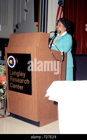 1984 - Legge federale programma delle donne parlando è Maria Jackson. Nel 1958 Maria Jackson diventò NASA il primo nero ingegnere femmina Foto Stock