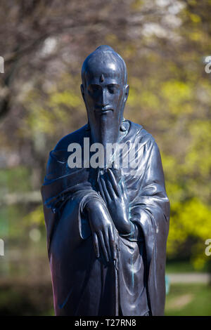 BUDAPEST, UNGHERIA - Aprile 2018: Statua del Buddha presso il giardino di filosofia situato in collina Gellert Budapest Foto Stock