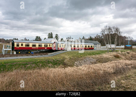 Carrozze ferroviarie convertito in ristorante a Grantown East Highland patrimonio e centro culturale a Grantown on Spey Highland Scozia UK Foto Stock