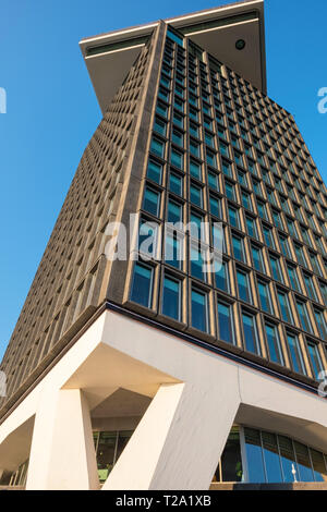 Amsterdam, Paesi Bassi - 02 Settembre 2018: la Torre di ADAM in Amsterdam Nord. Vi è una piattaforma di osservazione ADAM belvedere sulla sommità della torre Foto Stock