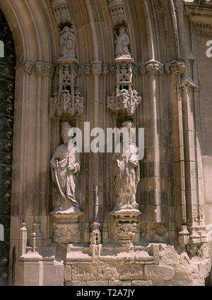 DETALLE DE LA PUERTA DE LOS APOSTOLES - S XV - Gotico florido. Autore: SANCHEZ DE A ALMAZAN DIEGO. Posizione: CATEDRAL-esterno. Spagna. Foto Stock