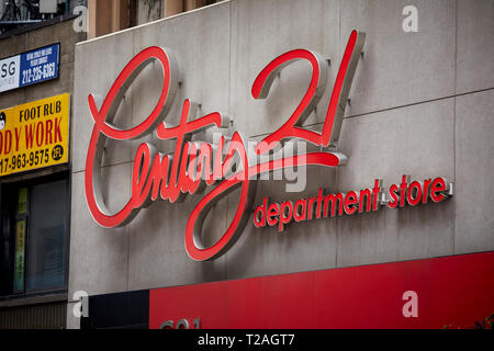 Secolo 21 sconto department store in Downtown Manhattan, New York Foto Stock