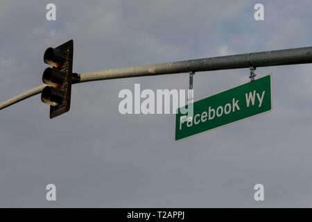 Facebook modo, presso la sede centrale di Facebook a Menlo Park, nel novembre 2018. | Utilizzo di tutto il mondo Foto Stock