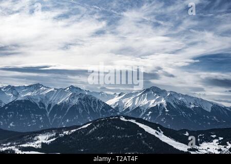 2019.02.10, Austria, Seefeld: vista sulle montagne Sellrain come visto da di Rosshütte. | Utilizzo di tutto il mondo Foto Stock