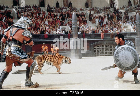 Gladiator è un 2000 epico dramma storico film diretto da Ridley Scott e scritto da David Franzoni, John Logan e William Nicholson. Il film è stato prodotto congiuntamente e rilasciato dalla DreamWorks Pictures e Universal Pictures. Esso stelle Russell Crowe, Joaquin Phoenix, Connie Nielsen, Ralf Möller, Oliver Reed, Djimon Hounsou, Derek Jacobi, John Shrapnel e Richard Harris. Questa fotografia è per il solo uso editoriale ed è il copyright del film company e/o il fotografo assegnato dal film o società di produzione e può essere riprodotto solo da pubblicazioni in congiunzione con la PROM Foto Stock