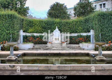 Un monumento di imperatrice Elisabetta nel parco Volksgarten di Vienna, Austria Foto Stock