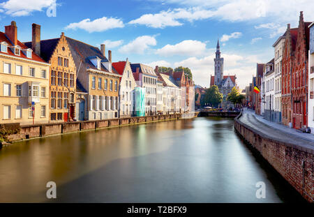 Canali di Bruges, Belgio al tramonto Foto Stock