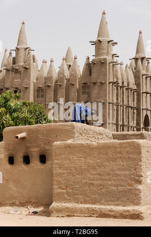 MALI, Mopti, moschea costruita da argilla Foto Stock