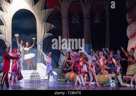 Il Cuban National Ballet esegue "Cenerentola" a Tearo la Caridad, Santa Clara, Cuba Foto Stock