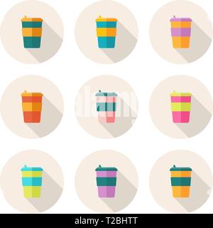 Viaggiare Eco Mug. Set di Design piatto le icone con le tazze da caffè per usi multipli. Illustrazione Vettoriale