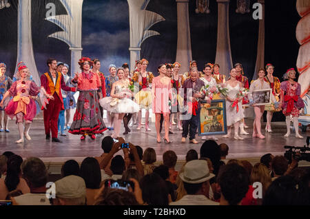 Balletto Nazionale di Cuba esegue la Cenerentola al teatro di beneficenza, Santa Clara, Villa Clara, Cuba Foto Stock