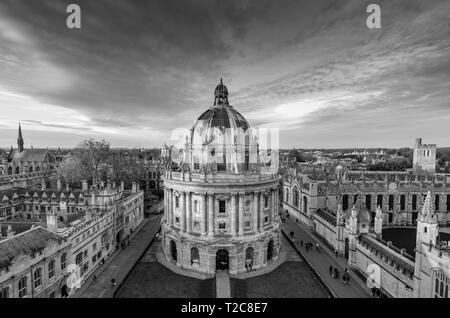 Immagine in bianco e nero di Radcliffe Camera in Oxford Foto Stock