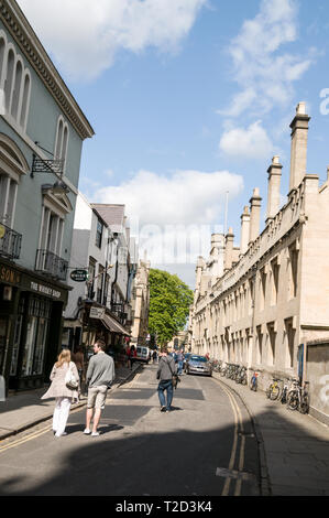 Lincoln College sulla destra in Turl Street a Oxford, Gran Bretagna Foto Stock