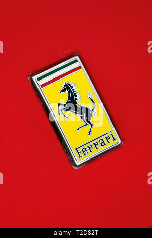 Ferrari logo close up Foto Stock