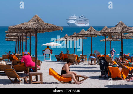 Nave da crociera MSC Splendida in mare Foto Stock