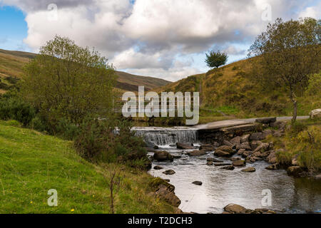 Afon Llúria vicino Ystradfellte in Powys, Wales, Regno Unito Foto Stock