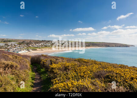 Sulla costa il percorso di avvicinamento a Sydney Cove a Praa Sands Cornwall Inghilterra UK Europa Foto Stock