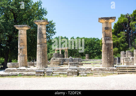 OLIMPIA, Grecia - 13 giugno 2014: Edificio rimane all antica Olimpia sito archeologico in Grecia Foto Stock