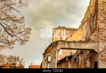 Parte di un morto Città del tabacco, ancora parte del patrimonio culturale della Bulgaria. Nella città di Plovdiv, nel 2019 la capitale europea della cultura. Foto Stock