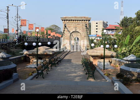 Punalur, Kerala, India - 1 Marzo 2019: Ponte Sospeso Punalur Foto Stock