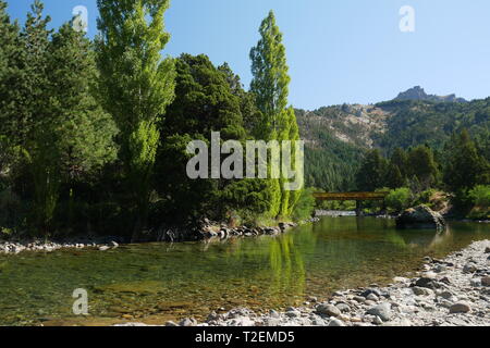 Meliquina fiume in Lanin National Park, Patagonia, Argentina Foto Stock