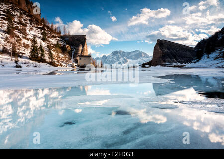 Diga Gleno a scongelare in provincia di Bergamo, la Valle di Scalve, Lombardia distretto in Italia, Europa Foto Stock