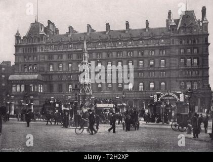 Charing Cross - L'hotel e la stazione ferroviaria Foto Stock