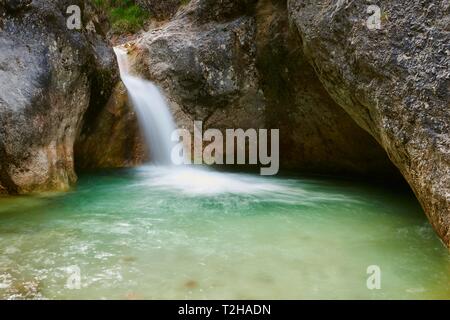 Cascata, Almbachklamm, Berchtesgadener Land di Baviera, Germania Foto Stock